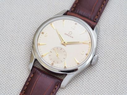 OMEGA ref. 2639-5
Case: Steel. Round. Screw-down...
