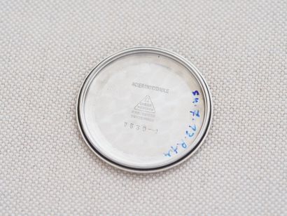 OMEGA ref. 2639-1
Case: Steel. Round. Screw-down...