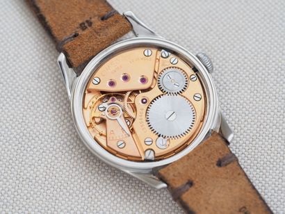 OMEGA ref. 2639-12
Case: Steel. Round. Screw-down...