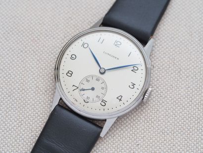 LONGINES
Case : Steel. Press stud back.
Dial:...