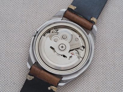 SEIKO réf. 7005-8022
Boitier : Acier. Fond...