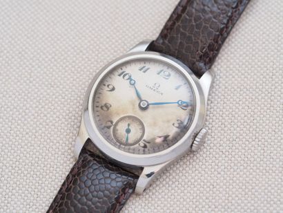 OMEGA
Case: Steel. Press-on caseback.
Dial:...
