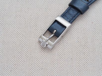 OMEGA Dynamic Lady
Case: Steel. Ribbed cushion....