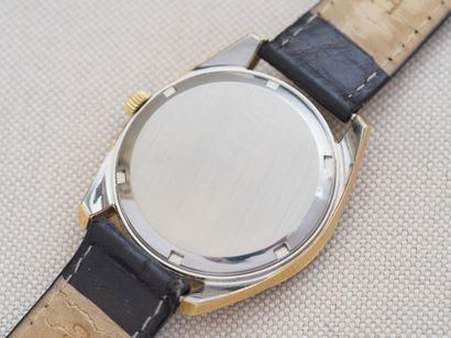 OMEGA F300 ref. 198.001
Case: Gold laminate....