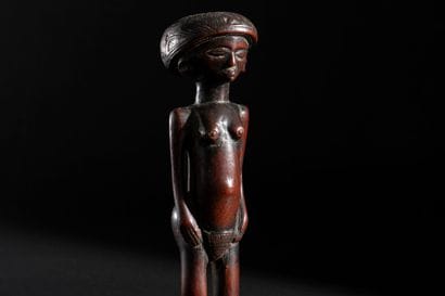 Lunda/ Tchokwe, Angola
Statuette depicting...