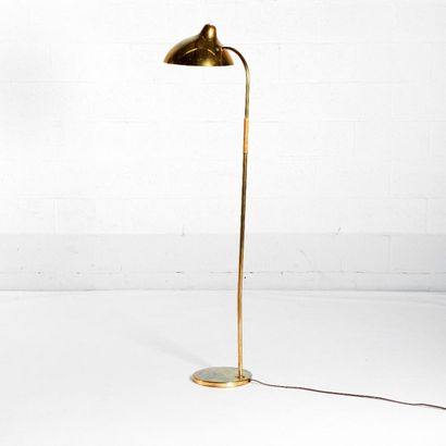 PAAVO TYNELL (1890-1973) Finlande
Lampadaire...