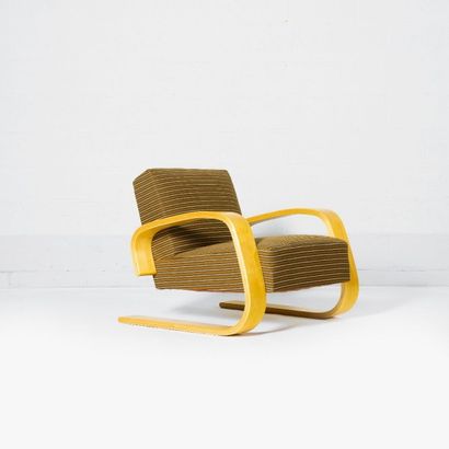 ALVAR AALTO (1898-1976) Finlande
Fauteuil...