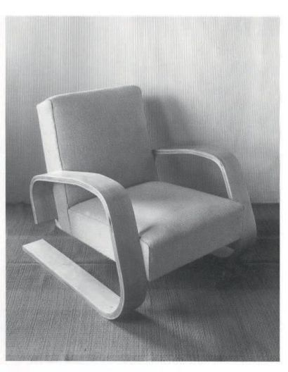 ALVAR AALTO (1898-1976) Finlande
Fauteuil...
