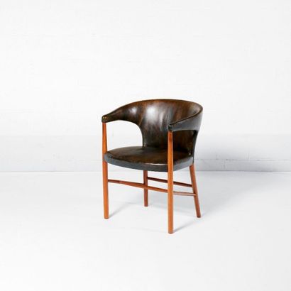 JACOB KJAER (1896-1957)
Fauteuil modèle 