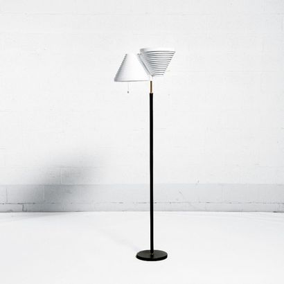 ALVAR AALTO (1898-1976) Finlande
Lampadaire...