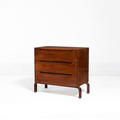 ALVAR AALTO (1898-1976) Finlande
Commode...