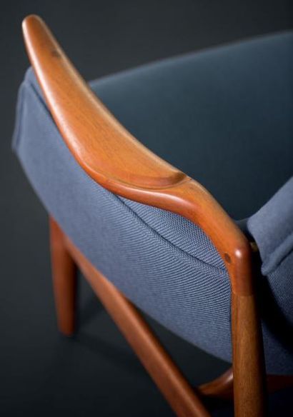 FINN JUHL (1912-1989) Danemark
Paire de fauteuils...