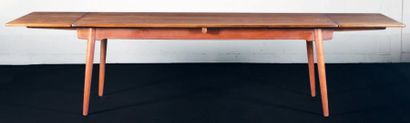 HANS J. WEGNER (1914-2007) Danemark
Grande...