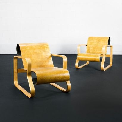 ALVAR AALTO (1898-1976) Finlande
Paire de...
