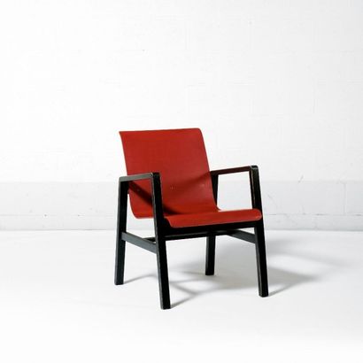 ALVAR AALTO (1898-1976) Finlande
Fauteuil...