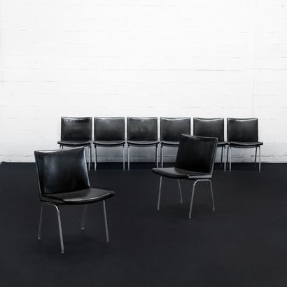 HANS J. WEGNER (1914-2007) Danemark
Suite...
