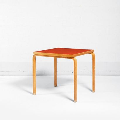 ALVAR AALTO (1898-1976) Finlande
Table modèle...