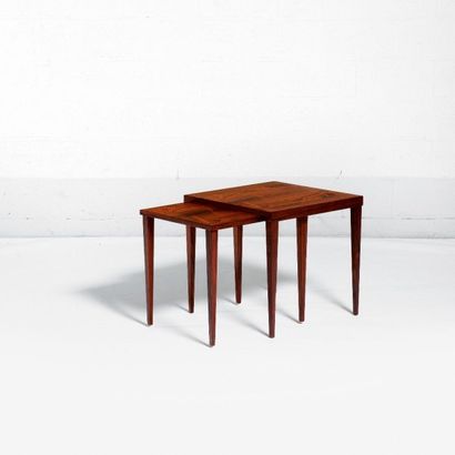 TRAVAIL DANOIS des ANNEES 1960
Deux tables...