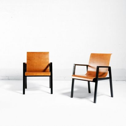 ALVAR AALTO (1898-1976) Finlande
Paire de...