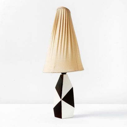 CARL HARRY STAHLANE (NÉ EN 1920)
Suède Lampe...