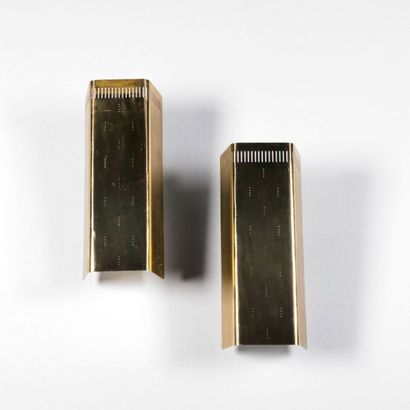 PAAVO TYNELL (1890-1973) Finlande
Paire d'appliques...