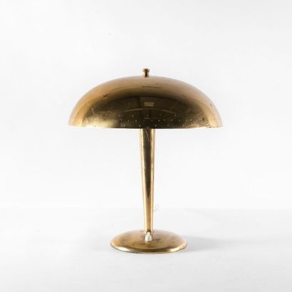 PAAVO TYNELL (1890-1973) Finlande
Lampe de...