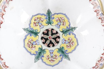 China, late Qing period, 
Two floriform cups,...