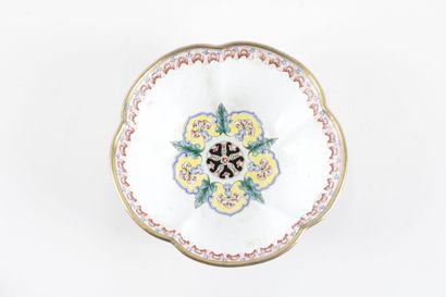 China, late Qing period, 
Two floriform cups,...
