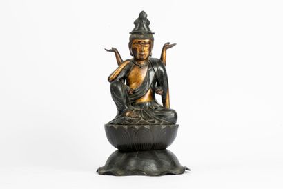 Japan, late Edo period 
Gilded patina bronze...