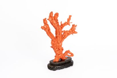 China, circa 1920
A large, finely carved...