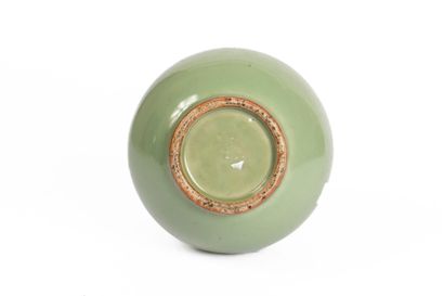 China, early 20th century
Hu qiuping piriform...