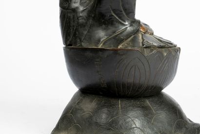 Japan, late Edo period 
Gilded patina bronze...
