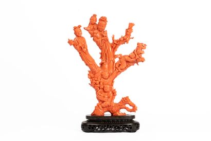 China, circa 1920
A large, finely carved...