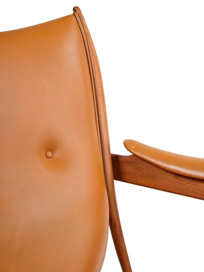 Finn JUHL (1912-1989)
Fauteuil modèle Chieftain,...