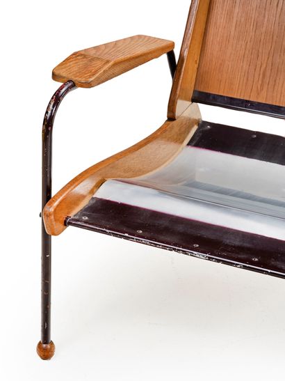 Jean PROUVÉ (1901-1984)
Rare fauteuil modèle...