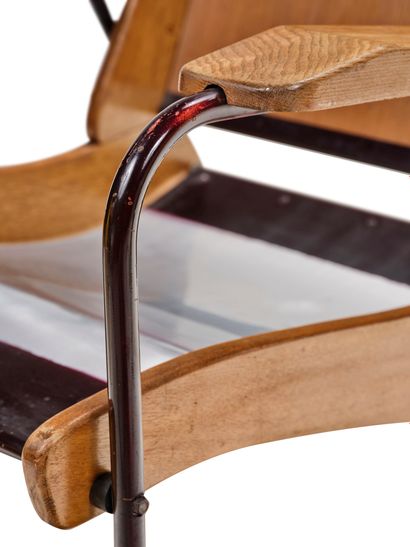 Jean PROUVÉ (1901-1984)
Rare fauteuil modèle...