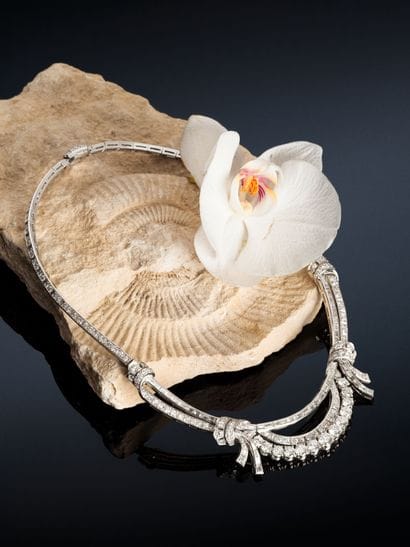 Articulated necklace in 750 white gold and...
