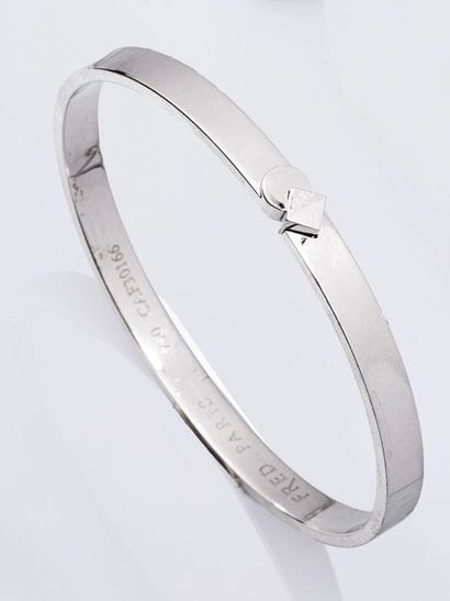 FRED
750-thousandths white gold clasp bracelet...