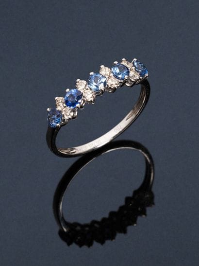 18k white gold (750e) half-eternity ring,...