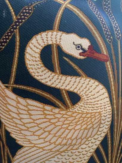 Réunion de coussins comprenant :
- un coussin...