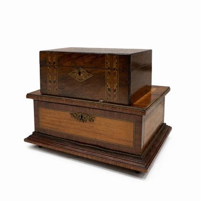 Reunion of natural wood and light wood marquetry...