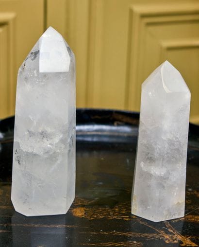 Réunion de deux pyramides en cristal de roche...