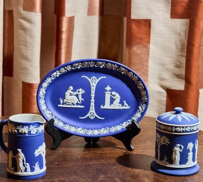 ANGLETERRE - WEDGWOOD, partie de service...