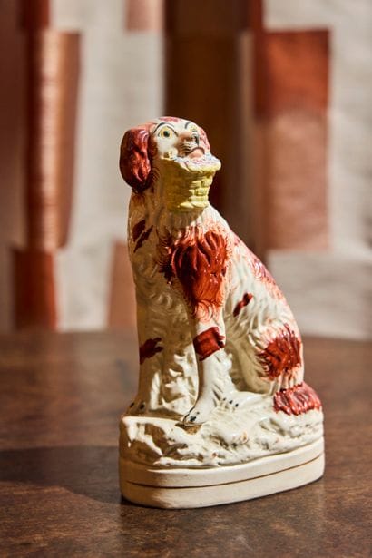 STAFFORDSHIRE
Figurine en faïence fine polychrome...