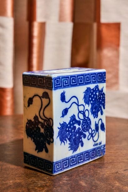Oreiller en porcelaine de forme cubique à...