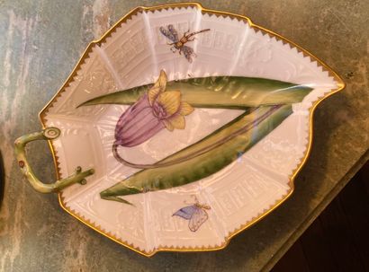 Glazed ceramic pocket organizer in the shape...