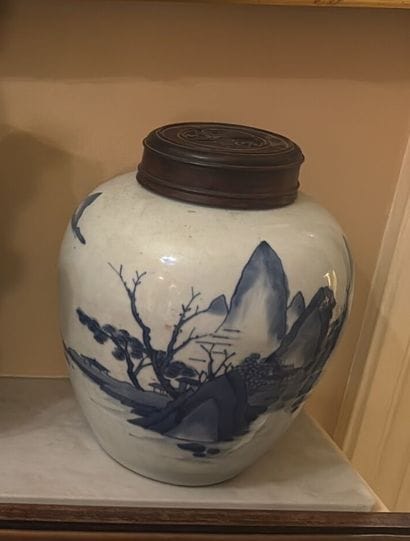 China, circa 1850
White porcelain ginger...