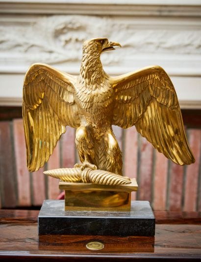 Aigle impérial en bronze doré aux ailes déployées.
H_26...