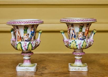 NAPLES -CAPODIMONTE
Paire de vases Médicis...