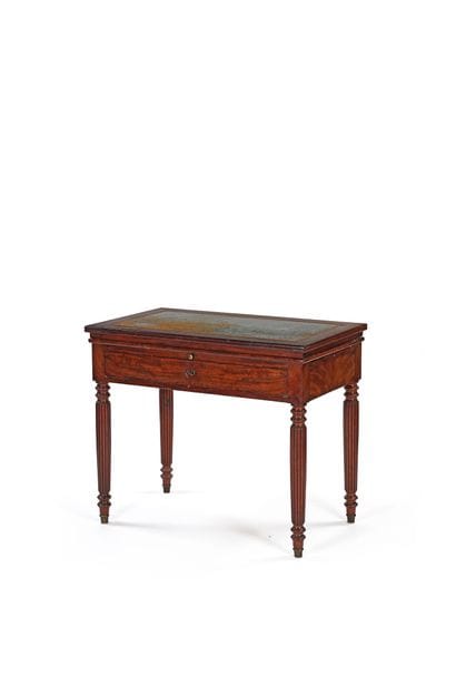 Tronchin-style table in mahogany veneer,...